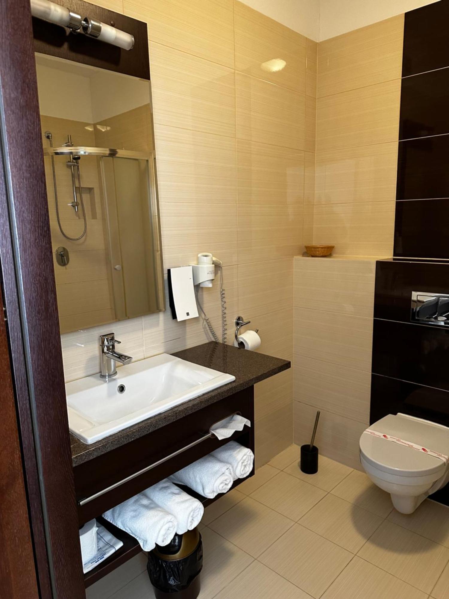 Hotel Koch Ketrzyn Ngoại thất bức ảnh